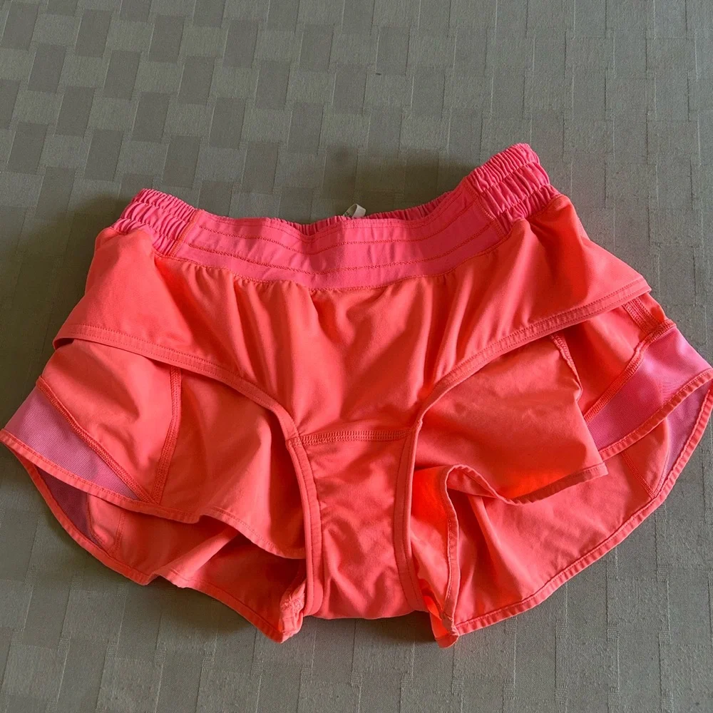 Lululemon Hotty Hot Short in Orange